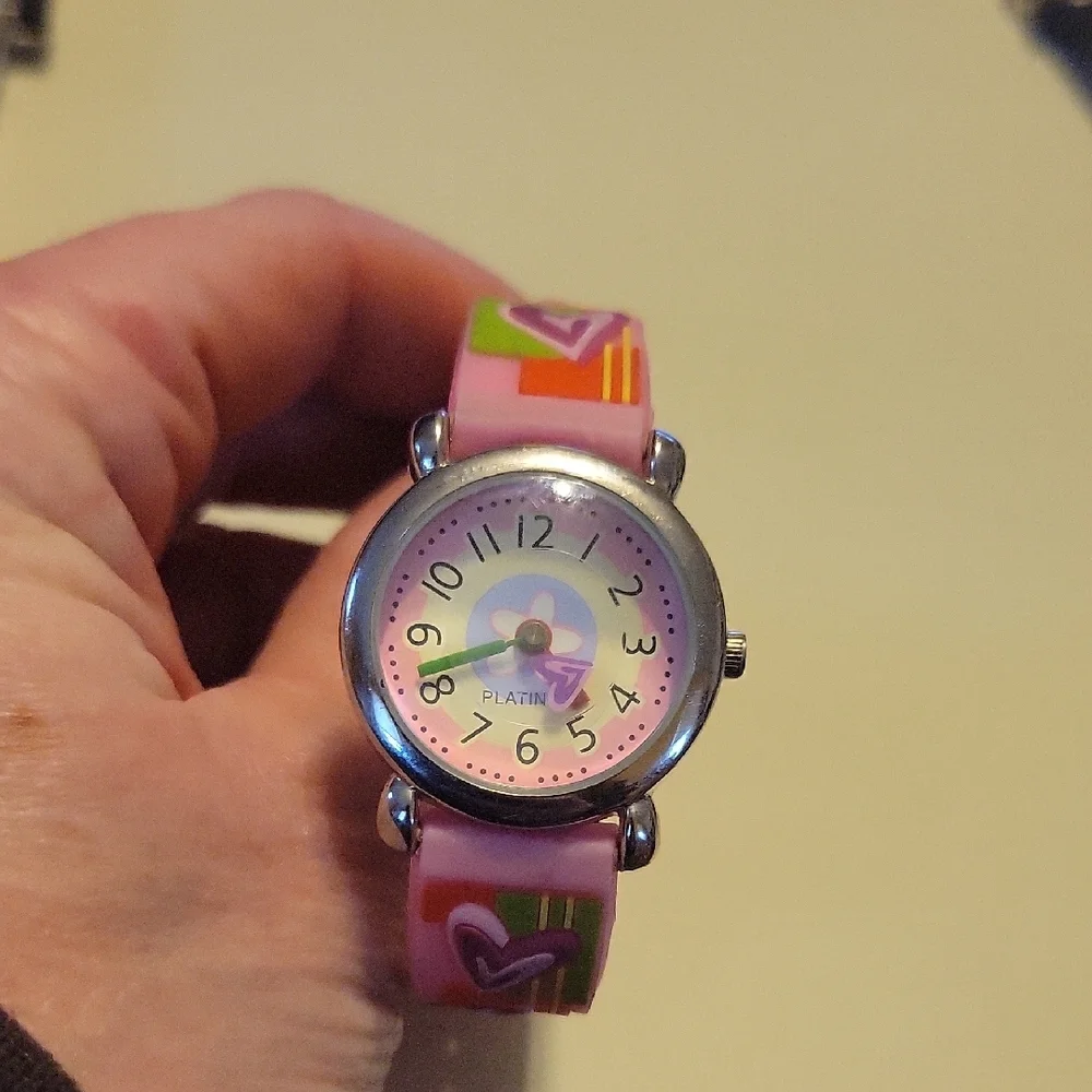 Colorful Heart Pattern Watch - Picture 7 of 7